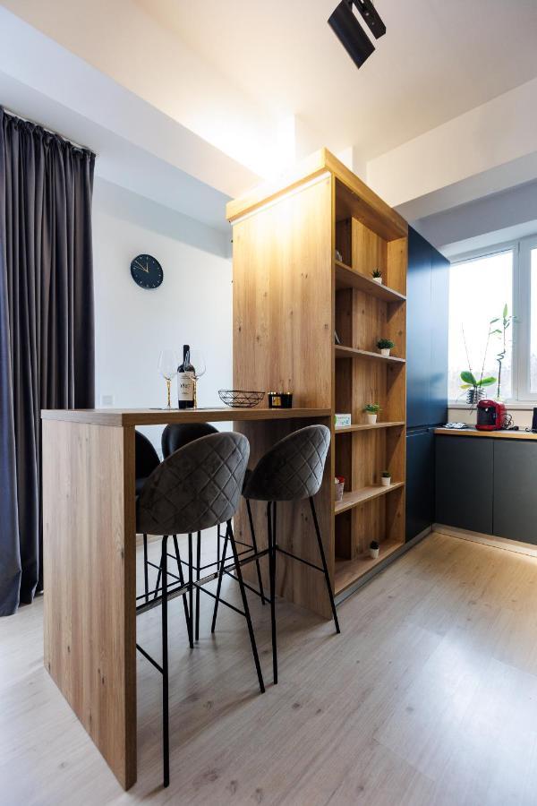 אוטופן Touchdown Apartment Near Bucharest Airport מראה חיצוני תמונה
