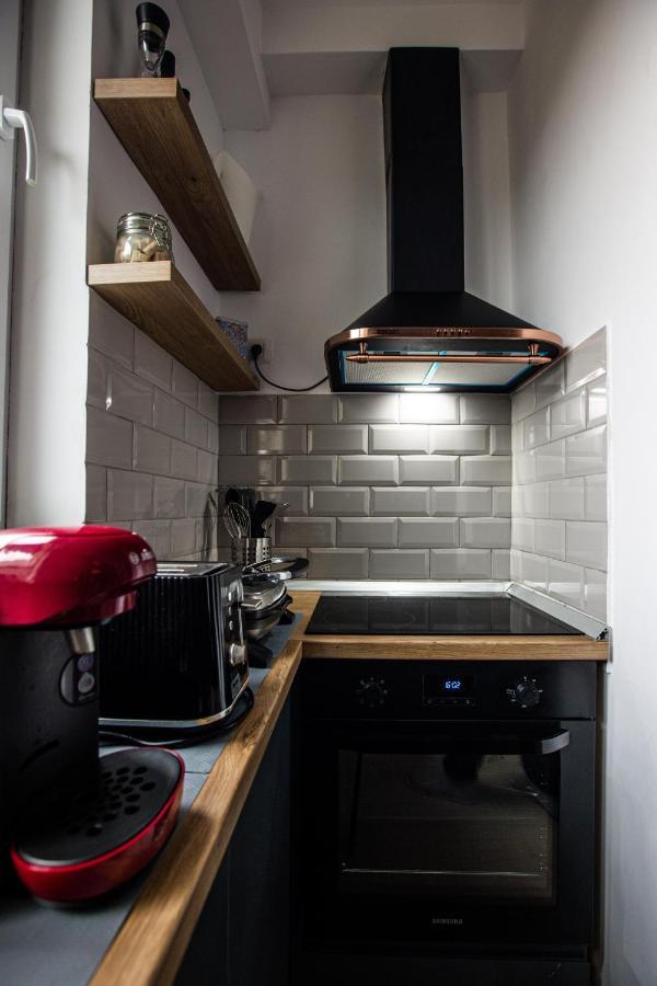 אוטופן Touchdown Apartment Near Bucharest Airport מראה חיצוני תמונה