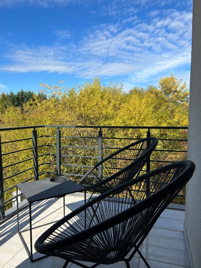 אוטופן Touchdown Apartment Near Bucharest Airport מראה חיצוני תמונה